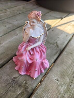 Vintage Lefton Japan Pink Lady Figurine 6237A Porcelain Victorian Chair Decor 9”